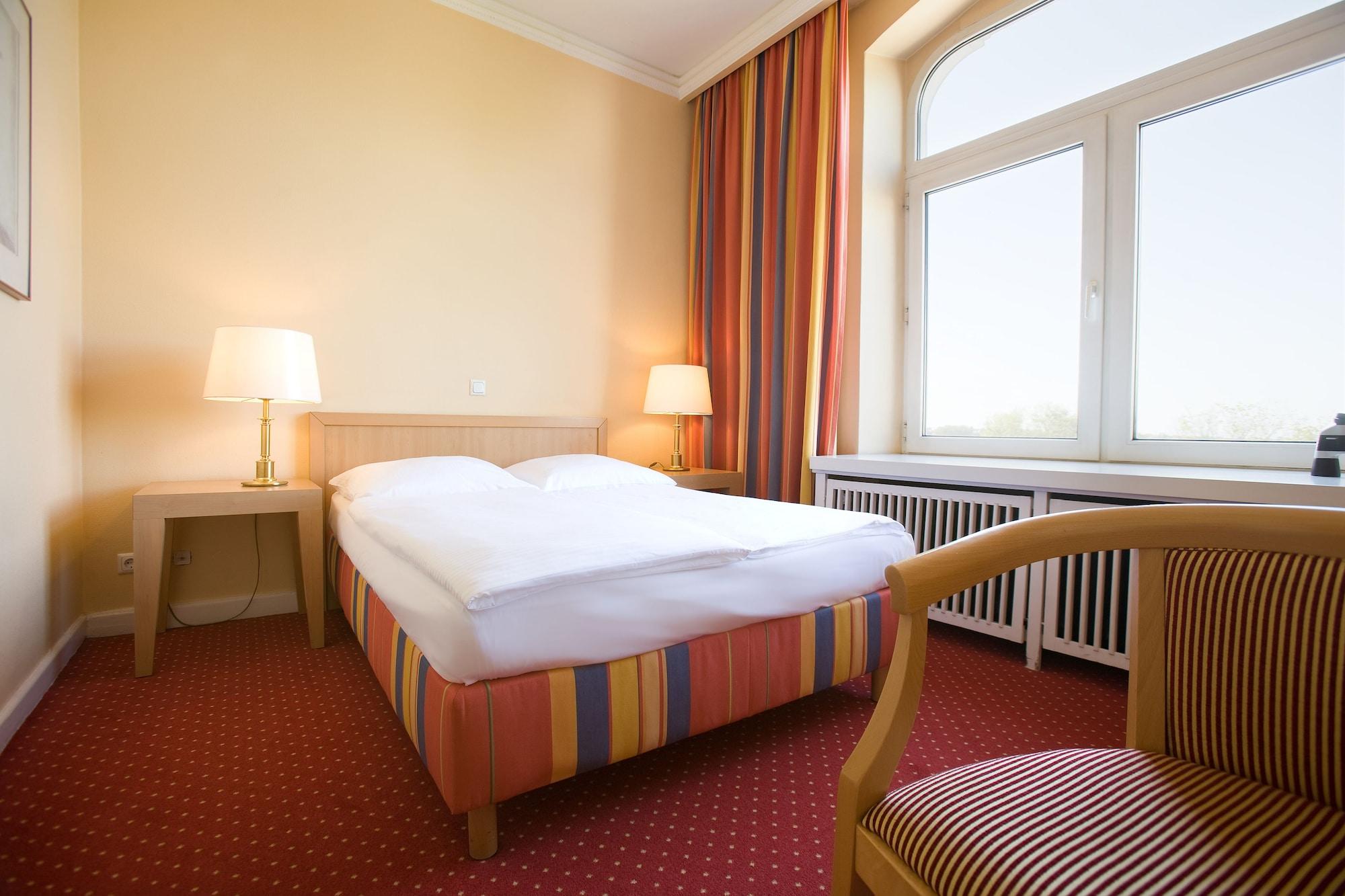 Relexa Hotel Bellevue An Der Alster Hamburg Szoba fotó